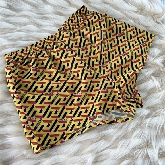 Versace Pants - VERSACE NEW shorts authentic 100%‎​